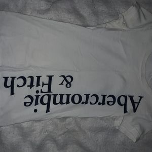 Abercrombie tshirt xs